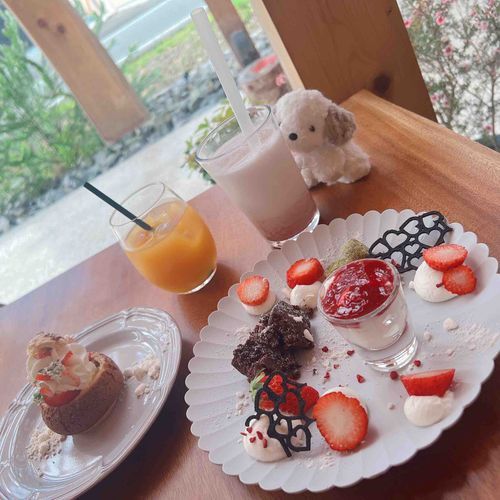 しゃももももも〜❁⃘*.ﾟ
(おしゃんなでざ〜とやで〜❁⃘*.ﾟ)
by.うめぞう