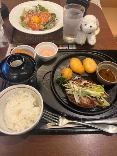 ほょほょ〜🍖
(おいしそ〜🍖)
by.うめか