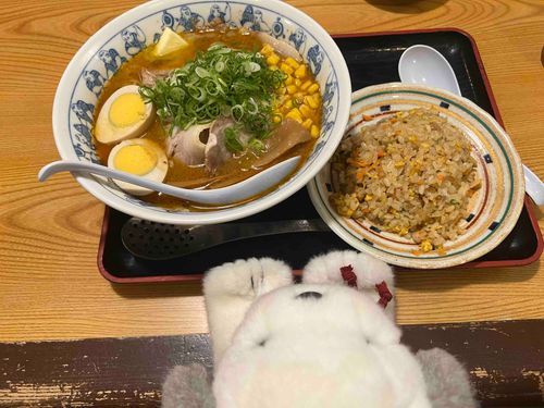 ほよよ〜(らーめん🍜)
by.あやえもん