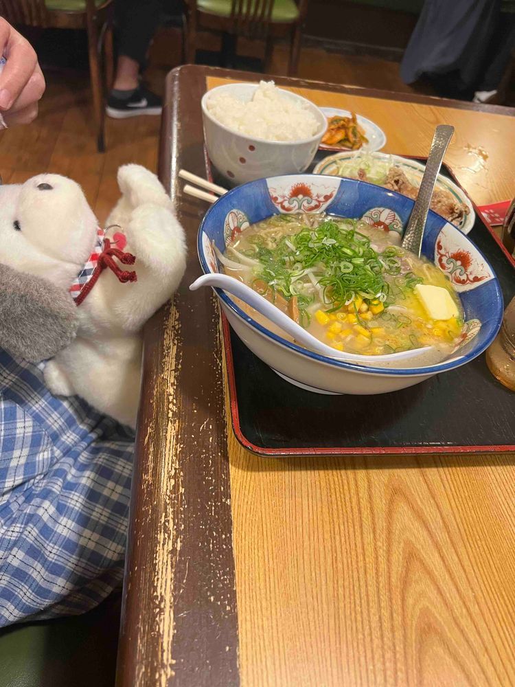 ほよよ〜(らーめん🍜)
by.あやえもん