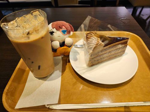 にんげんはどくしょ
はぐはちょこけーき(にんげんにもちょっとわけてあげた)
ゆうがなじかんをすごしたよ