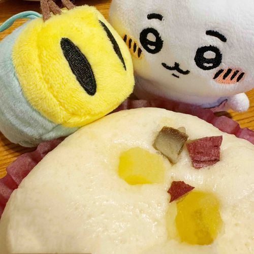 いもむしパン、いもむしのニャッキさんと食べたよ、、！