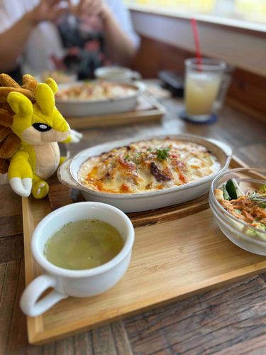 ランチを たべにきたゾ～！