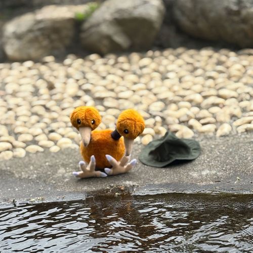 つかれちゃったから、 ちょっと きゅうけい。