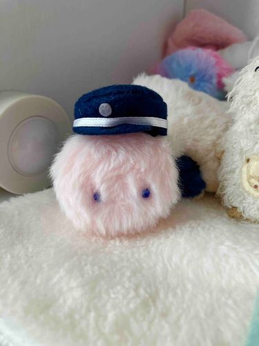 ベビーウニに五虎ちゃんの帽子かぶせたら何となく秋田君ぽく見える☺️