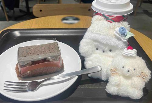 ぁまぁま　ほっぺ　おちそ　です