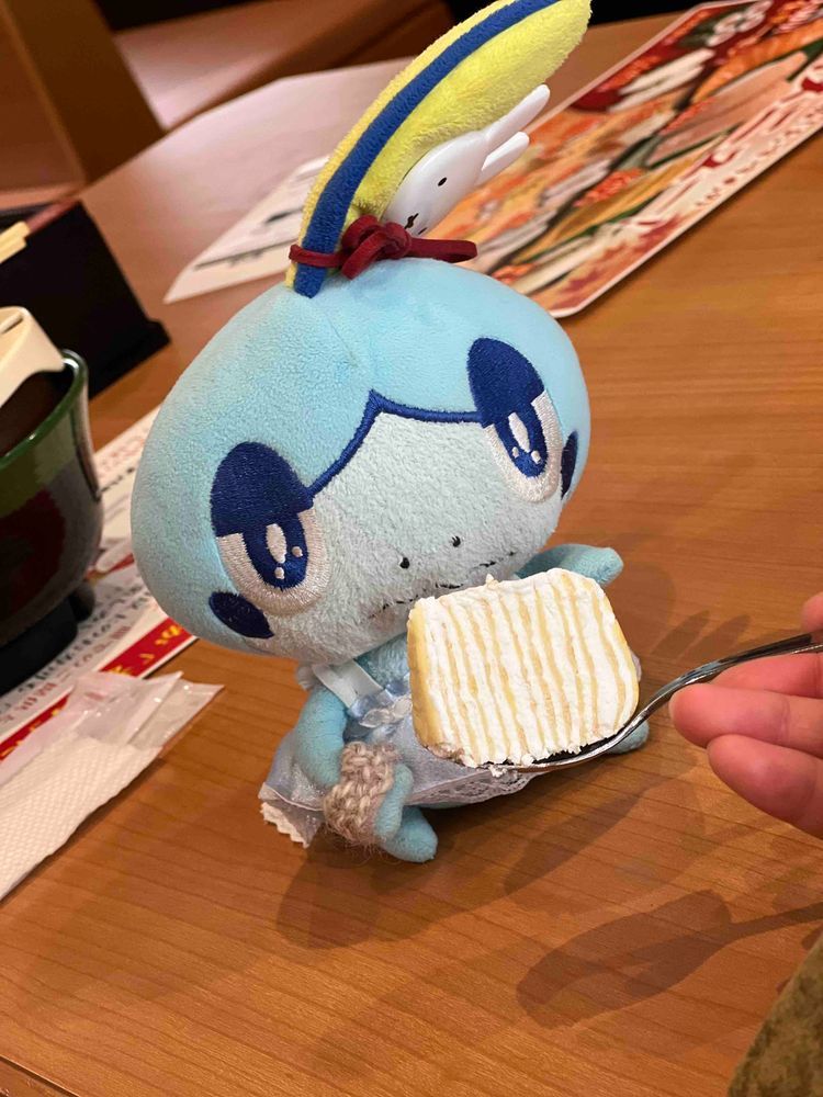 もぐもぐみるくれーぷめしょ✨️
