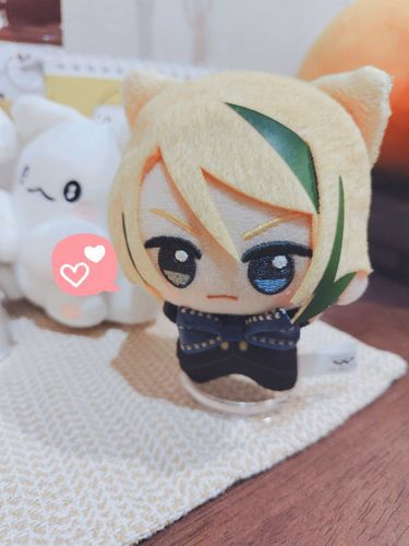 ふわもこ、ヒーロー、いねえな…