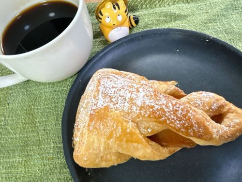 パン屋さんのアップルパイ