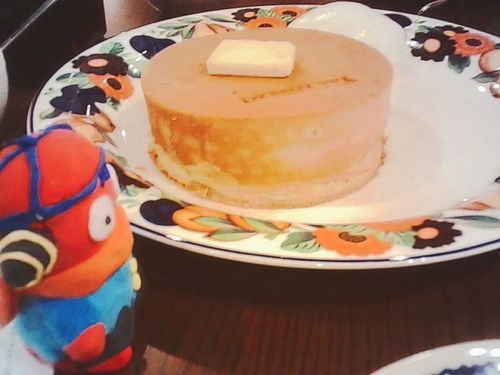 紅茶をたくさん飲んだよ。これはホカホカパンケーキ