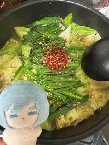 おうちもつ鍋にわくわくにゃりさん