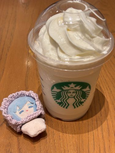 まだ立てないあかちゃん
頭重いからね
