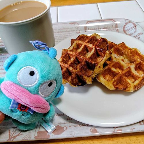 朝ごはんはミスターワッフルのワッフルだよ🧇