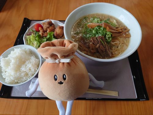 ミシュラン一つ星のシェフ監修
牛すじラーメン
美味しかったです
