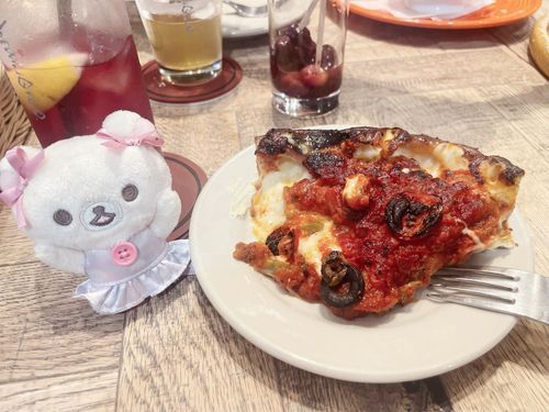 はじめてのシカゴピザ🍕