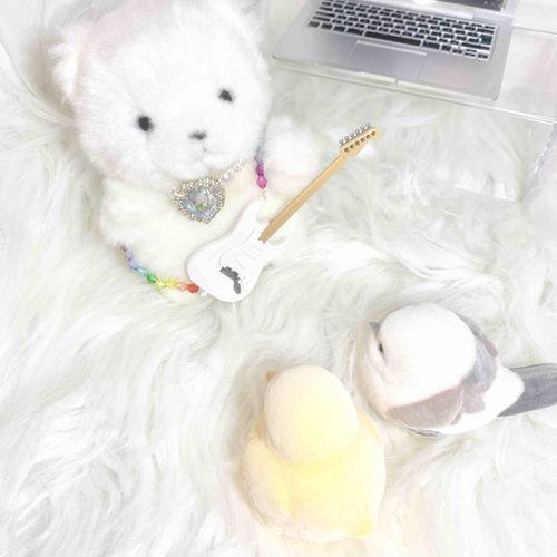 どうがへんしゅうのあいまに ぎたーのれんしゅうです🎸⋆*

ひよこさんと しまえながさんに
きいてもらいました🌷🌟⋆*