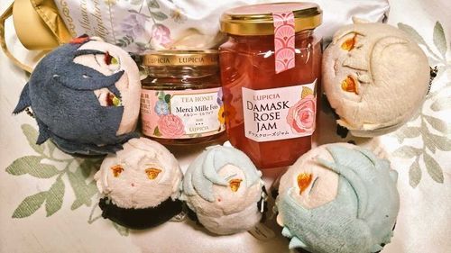 はじめての手洗いが無事にすんだから、じゃむとはちみつでお祝い！