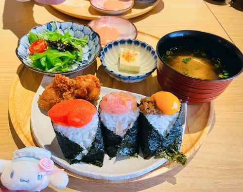 お昼ご飯🍙🍙🍙


