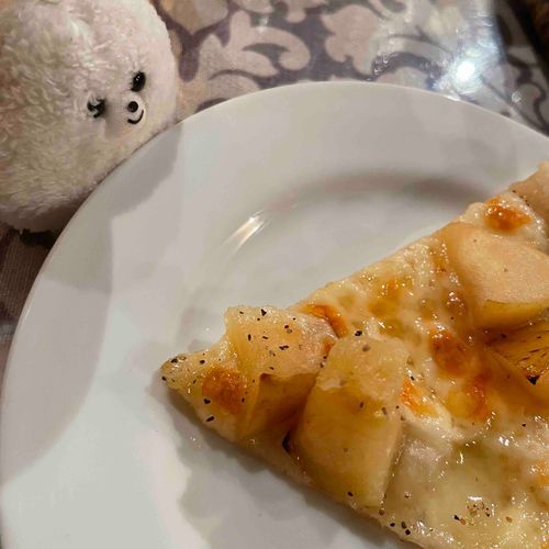 はちみつチーズピザわけてよ