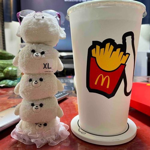 マックのでかでかドリンクはぽめ5人分です