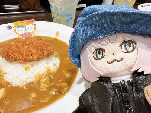 やあみんな！ こっちでは久しぶりだね
あついけど ときどきお出かけしてるよ
これは ココイチのちいかわカレーだね
貝がたっぷりでおいしかったよ