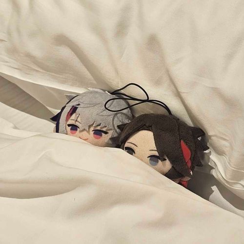 😴