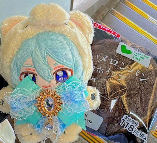 この黒いメロンパン美味しい❣