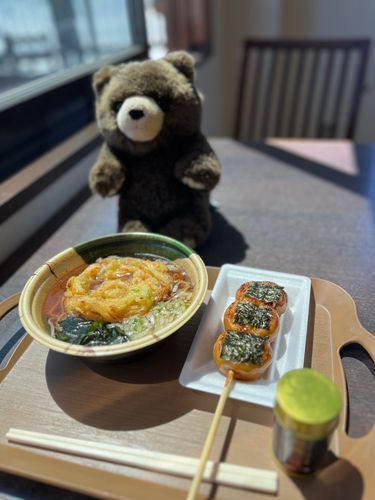 雲海を眺めながらお山の上でご飯
風が爽やかで気持ちいい✨✨