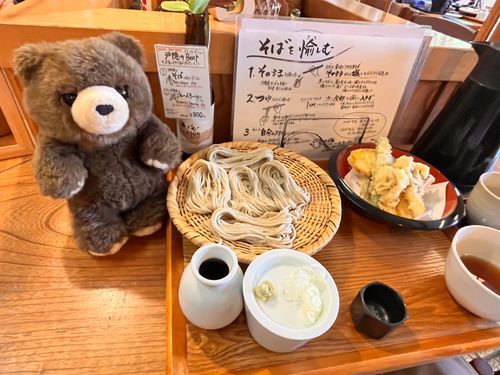 また…お蕎麦食べてる…❗️🧸
天ぷら蕎麦は毎日でも食べたいね