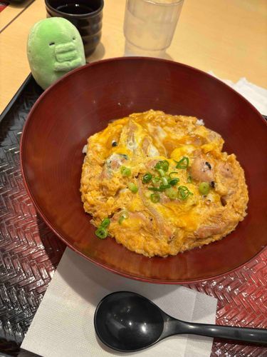 くちぱっち、親子丼 だよ🐔🐣🍚
あれ ちょっと 横 見ちゃってる かな