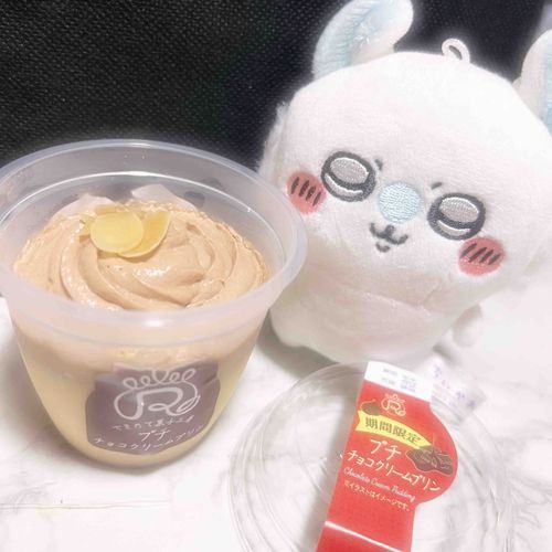 出勤前にデザート食べようとしたら…
"甘いものが食べたいんだよォー"
ということで
献上させていただきました꒰՞o̴̶̷̤ᾥo̴̶̷̤՞꒱
#ちいかわ #モモンガ 