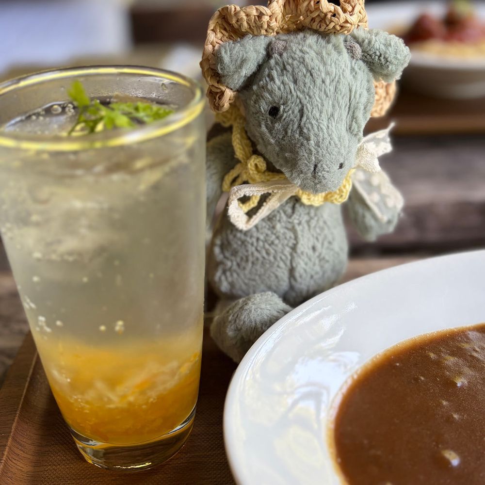 おいしいもの いっぱいたべて だいまんぞく✨
れもん すっぱい🍋