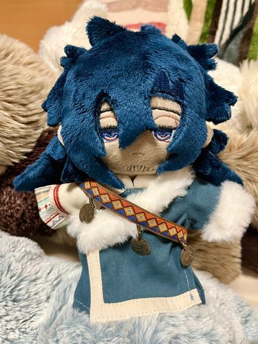民族衣装が似合うよ、イザールって名前なんだって。