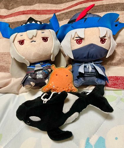 🐋こいつらは何だ…
🫍さあ、でも楽しそうよ

🐙♪
🫍♪