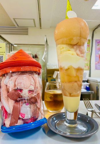 おっきな桃パフェを食べに行ってきたよ！

🍑おおきすぎ