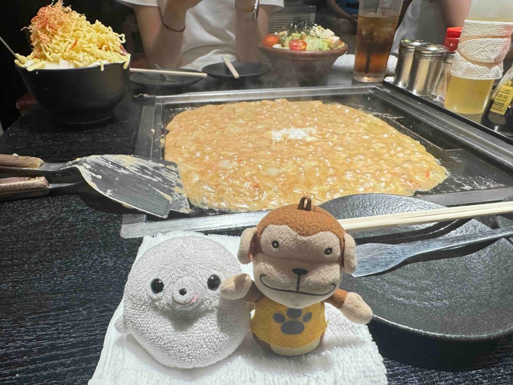 すみだ水族館に行ってきたよー
ちんあなごがみんなこっち見てて面白かった😂😂😂
その後もんじゃお腹はち切れるくらいまで食べたよ
もんちゃんあまりもんじゃ食べる機会なかったからもんじゃ焼くの楽しかった〜😙
ソフトクリーム屋さんのかき氷食べたんだけど、氷がふわっふわでクリームが濃厚でちょー！美味しかったの！！！上にも下にもクリームあってマンゴーとベストマッチ！！！これはもんちゃん人生トップスリーに入るくらい美味しいかき氷だったね、、、、🍧
夜ご飯には冷たいすだちうどんを食べたよ
やっぱり夏は爽やかなうどんが食べたくなる〜！