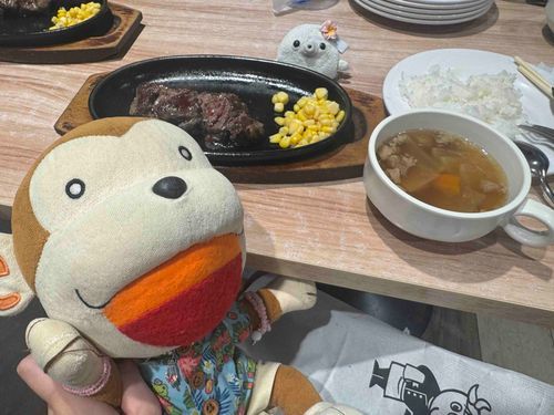 ステーキが柔らかくってうまー！！！！