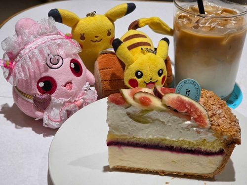 パパのたんじょうびをおいわいしたの！トレーナーさんのあいぼうになって14ねんなんだって！すごいよね！