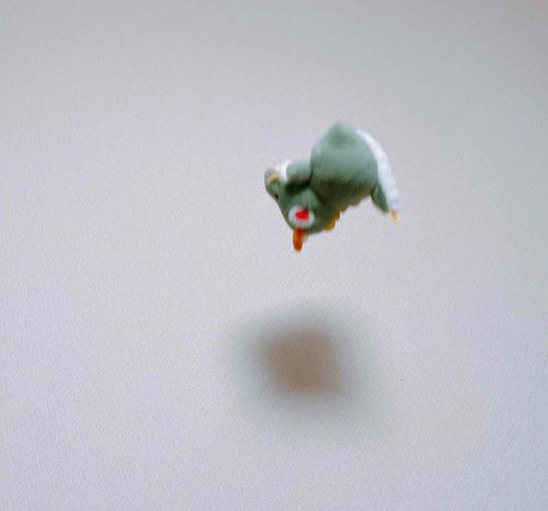 人から人に。贈り物。
思いの詰まったふわもこ。
辰年生まれの持ち主の為に 友人からのプレゼント。
家庭内クラスターで 唯一持ち主だけが元気なのも、私が贈る ふわふわでもこもこな加護なのだよ。
…え？1人だけ元気でも他の家族のお世話が大変？………それは知らん………ちょっと…………現世の勉強不足、かも……(辰くん)