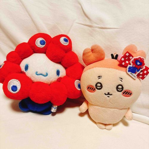 旅先でおともだちになったミャクミャクくんの格好したシナモロールちゃんパシ💙❤️
やっとドデカミャクミャクくん見に行けたパシ〜！