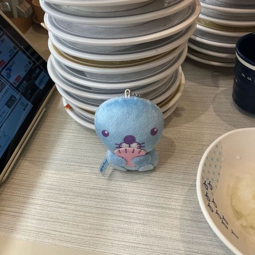 おすしいっぱいたべた！