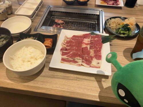 台風であまり遠くには出かけられないからね…近場でお肉を食べに行ったよ🥩