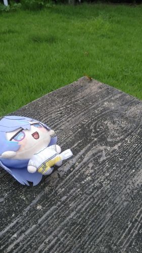 一人じゃ上手く座れませんね…