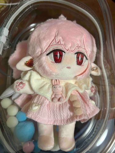 へろちゃんにピアスつけた
