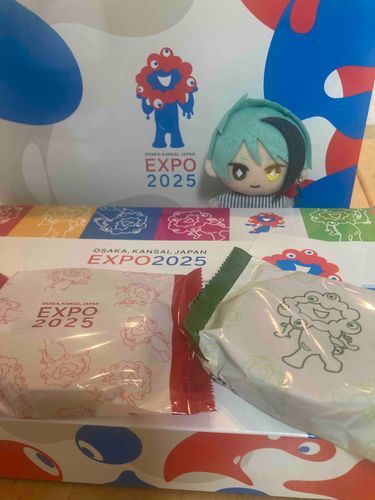 万博に行ってき…ませんでしたが、ミャクミャクさん、おつかれさまでした。(行った方にお土産に頂いたゴーフレットです。)