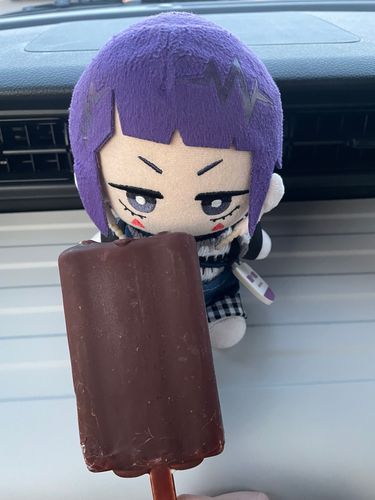 きょうあつすぎ🥵
あついっていったら、ぬしがあいすかってくれたんだ🍨
ぱりぱりしてておいしかったよ♪