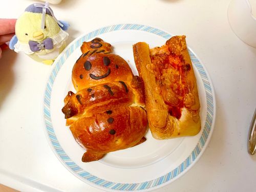 パン屋さんの形のパン可愛い👩🏻‍🍳🥖