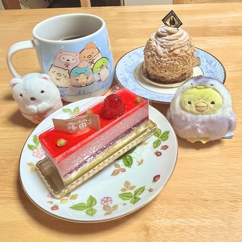 モンブランとラズベリーのケーキおいしかったなー🌰🍓