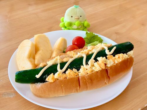 わーいきゅうりドッグだー🥒