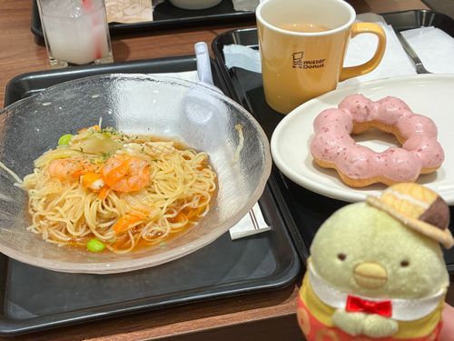 ミスドの装いで来たよ
期間限定のトマト海鮮野菜涼風麺がおいしいー